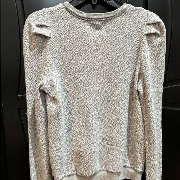 Women’s Sweater - Picture 2 of 2